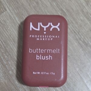 NYX Buttermelt Blush — Warm Terracotta